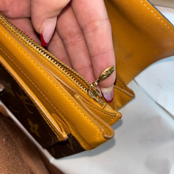 Louis Vuitton Brown and Gold Monogram Wallet - Picture 15 of 16